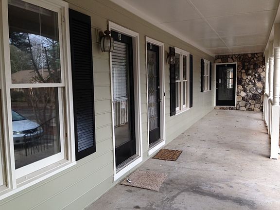 2nd image of 2784 Coventry Grn SE