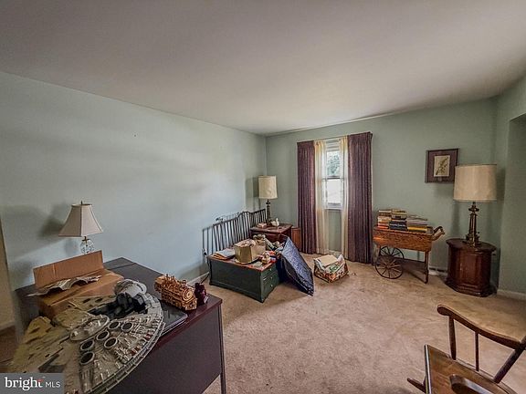 5th image of 616 Fairview Ave