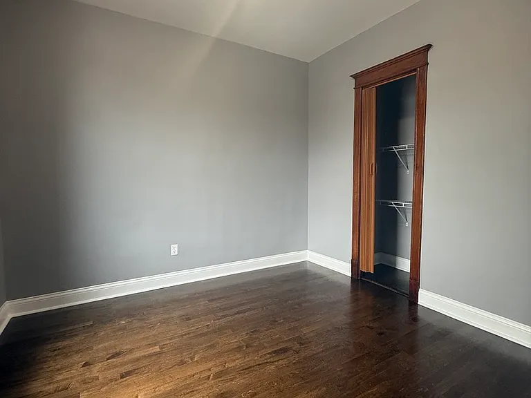 5714 W Cermak Rd #2E — Photo 4