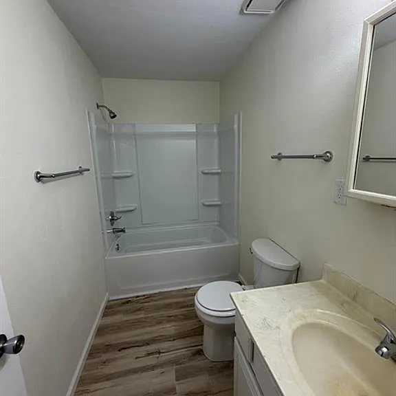 1647 Stewart Blvd #1645 — Photo 11