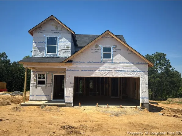 75 Colorado Ct, Spring Lake, NC 28390