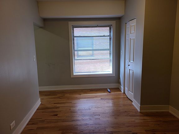 5th image of 822 W Cuyler Ave APT 220