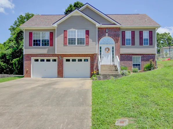 1492 Cedar Springs Cir, Clarksville, TN 37042