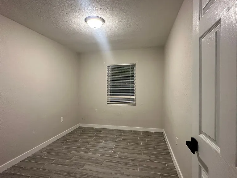 517 San Juan Blvd — Photo 12