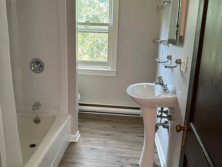 611 Neshaminy Rd — Photo 5