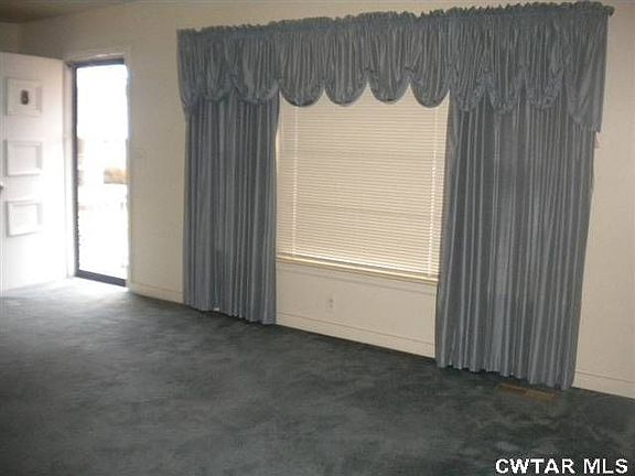 5th image of 30 Clairmont Cres