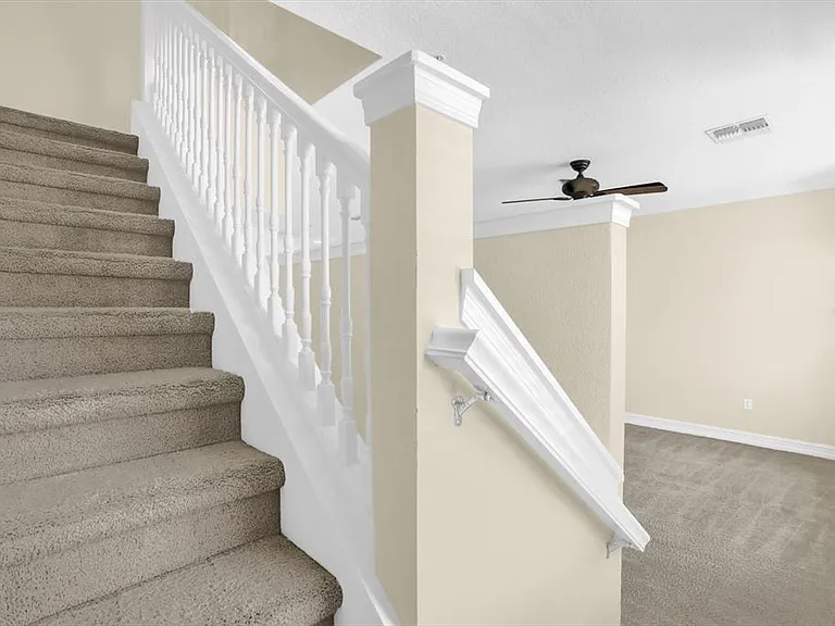 4636 Messina Dr — Photo 20