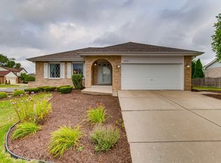 15731 Torrey Pines Dr, Orland Park, IL 60462