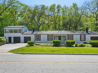 8452 Woodland Rd, Lenexa, KS 66220