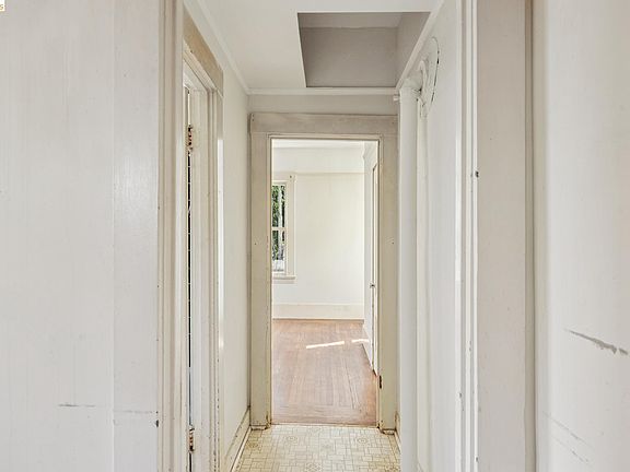 5th image of 1711 Milvia St #A