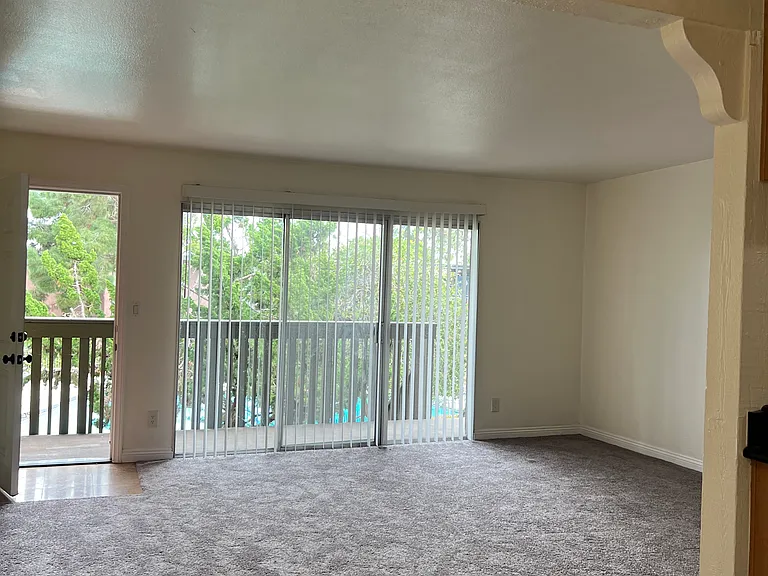 23316 Marigold Ave — Photo 5