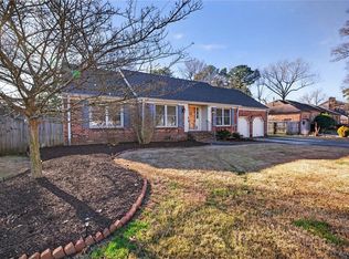 229 Vanette Dr, Chesapeake, VA 23322