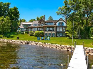 2303 Huntington Point Rd E, Wayzata, MN 55391