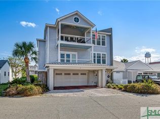 18 Pulaski St, Tybee Island, GA 31328