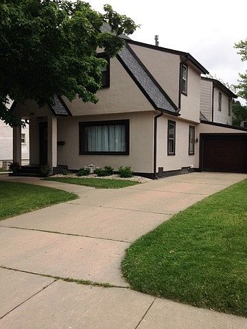 1st image of 1332 Bucklin St