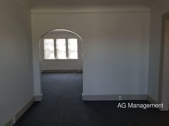 5th image of 20 Lincoln St APT B