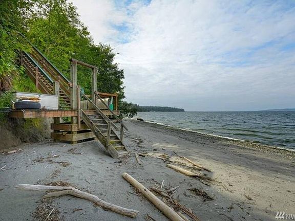 Beach combing and tide pools!