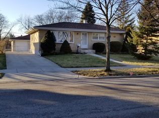 826 N Sumner St, Addison, IL 60101