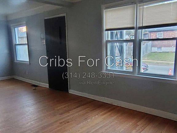 3rd image of 6404 Myron Ave