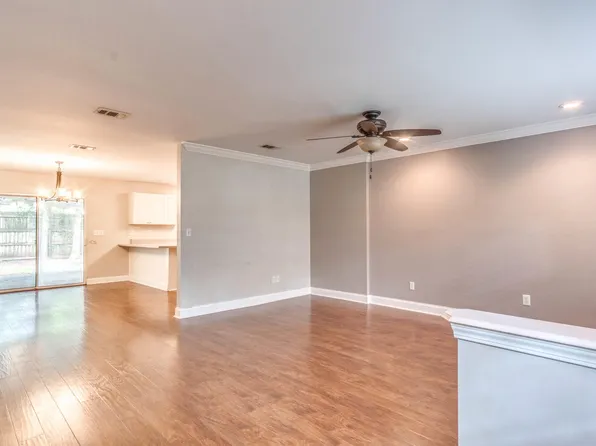 49 Circle Dr, Fort Walton Beach, FL 32547