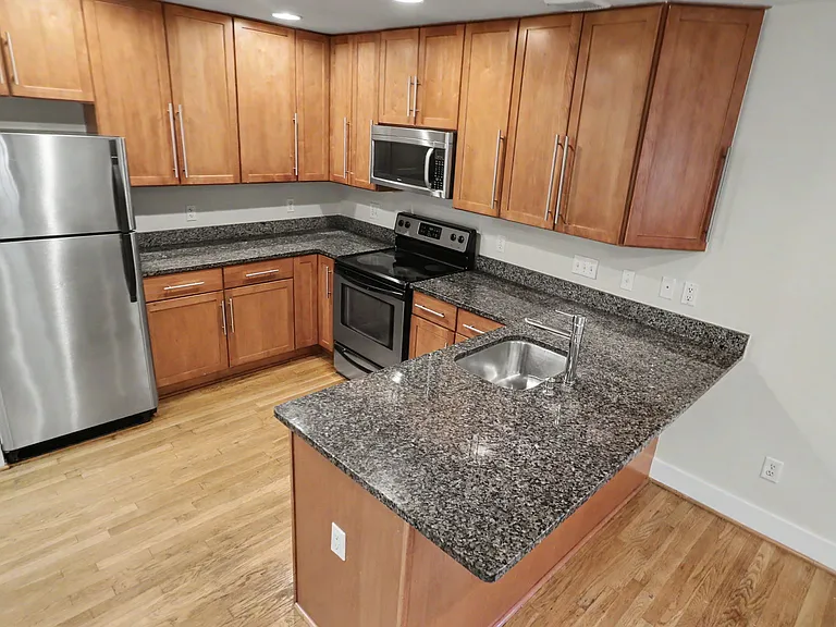 1300 K St SE #103 — Photo 28
