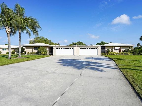 5th image of 3212 Village Green Dr