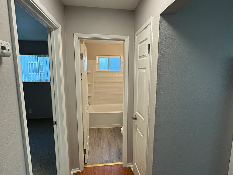 2070 Latham St #8 — Photo 3