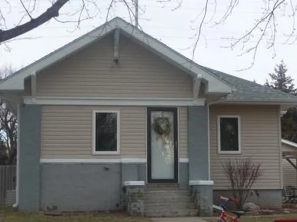 212 S Minden Ave, Minden, NE 68959