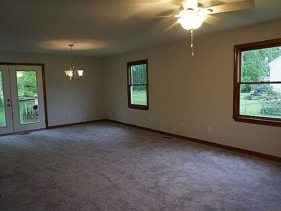 2nd image of 517 Kilby Shores Dr