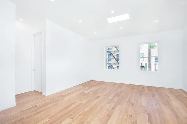 Rented by Bohemia Realty Group | media 11