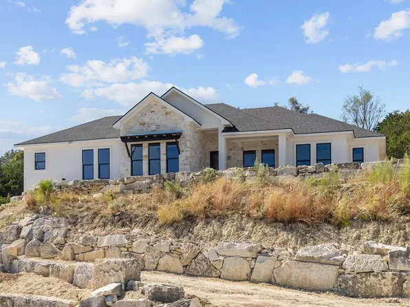 1827 N Foothills Dr, Kerrville, TX 78028