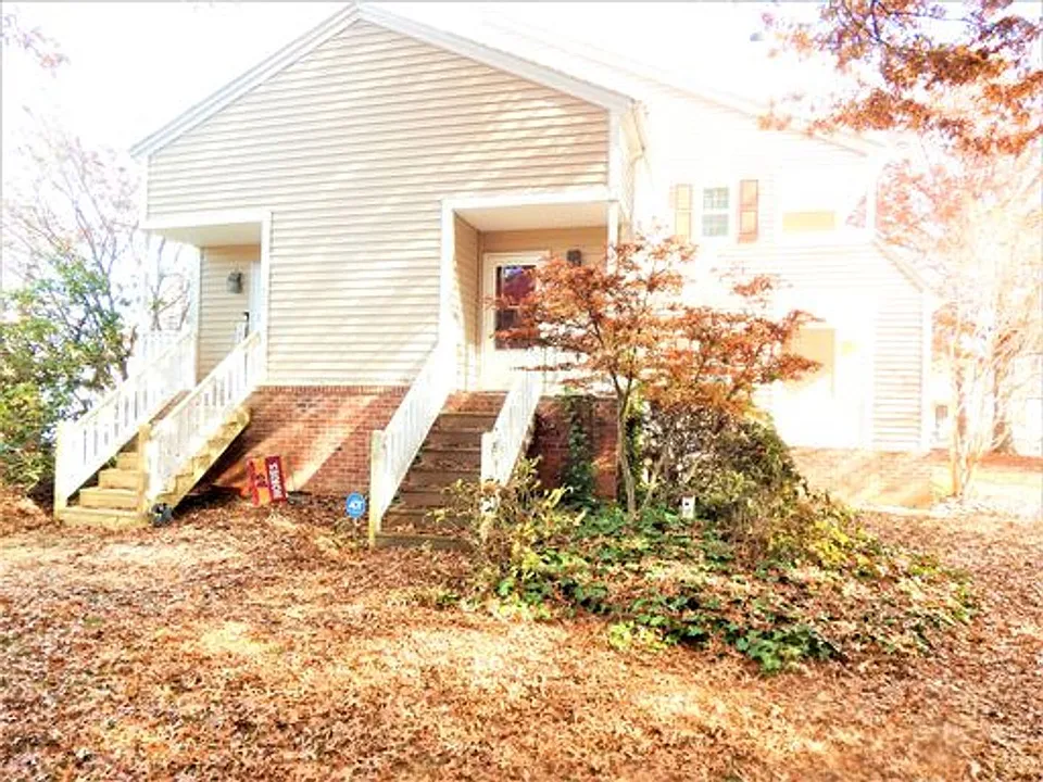 305 Chowning Pl