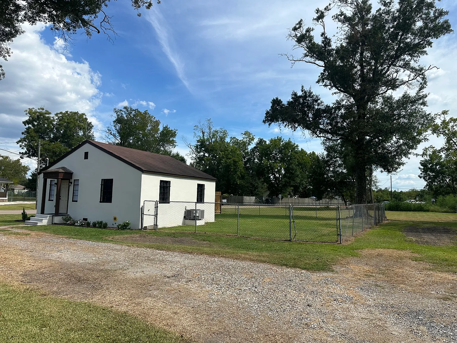 2 bed, 725 sqft, $2,250 — Photo 3