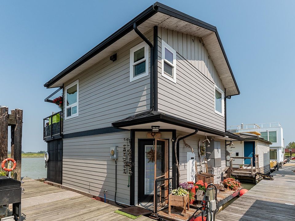 1st image of 3871 River Rd W #14
