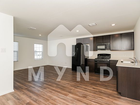 3rd image of 3210 Crestone Dr