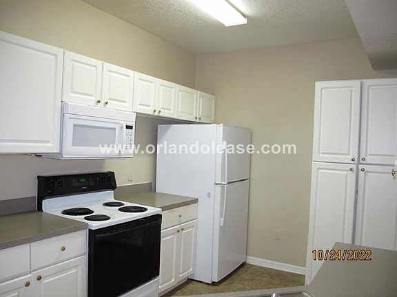 5th image of 5500 Metrowest Blvd #14-212
