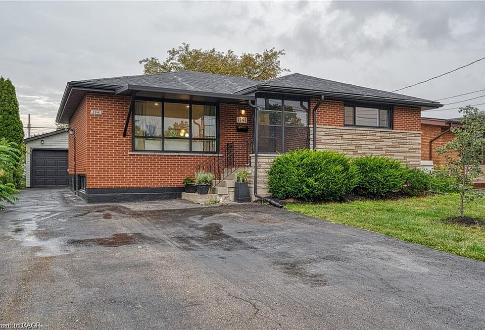 1st image of 1141 Mohawk Rd E