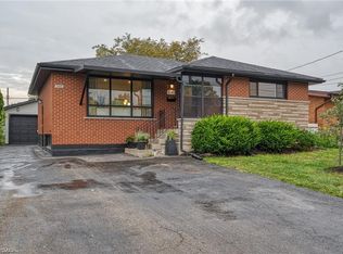 1141 Mohawk Rd E, Hamilton, ON L8T 2S4