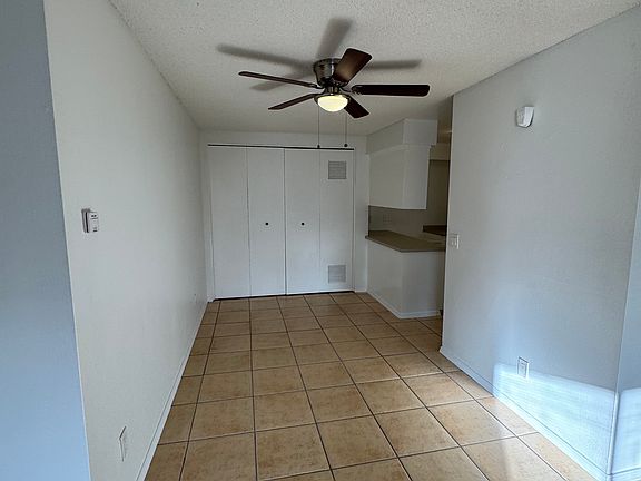 2nd image of 3124 Pearl Dr APT 4