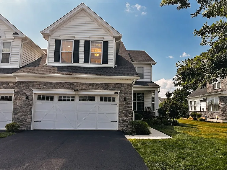 336 Wheatsheaf Way — Photo 3