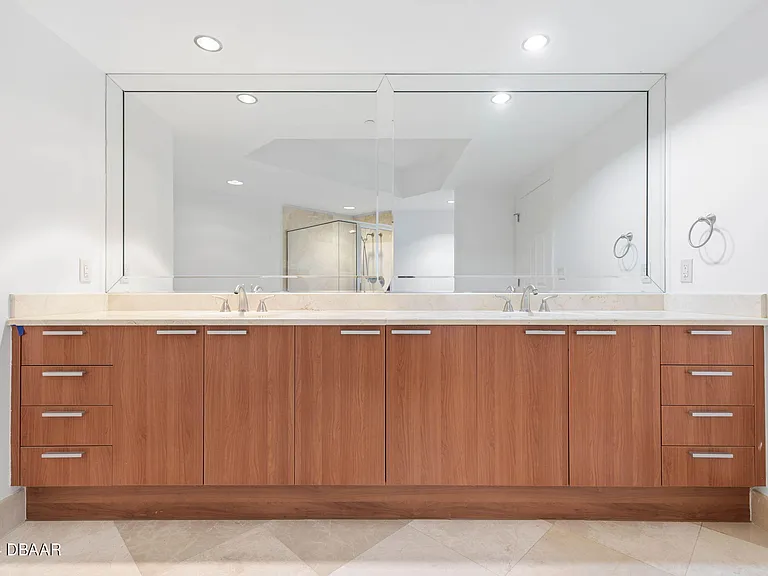 231 Riverside Dr #12091 — Photo 51