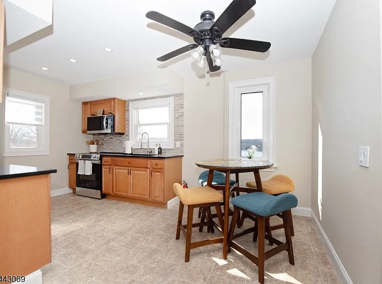6 Lakeview Ter — Photo 13