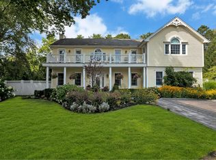 150 Cold Spring Rd, Syosset, NY 11791