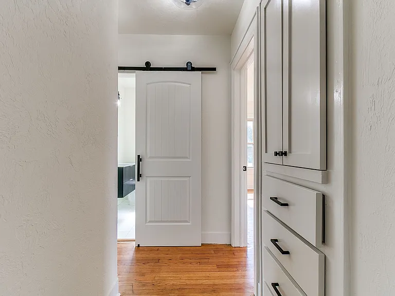 1807 N Gatewood Ave — Photo 13