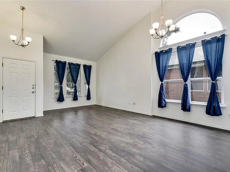 12733 Council Bluff Dr — Photo 3