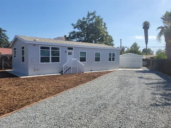 26113 Naumann Ave, Homeland, CA 92548