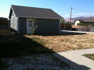 19809 Luana Dr, Tehachapi, CA 93561