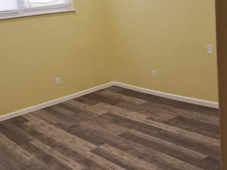 1120 Locust St #101 — Photo 7