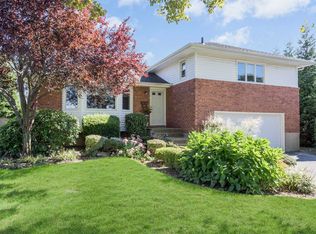 47 Stuart Dr, Syosset, NY 11791