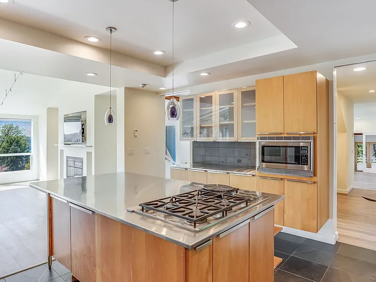 8158 W Mercer Way — Photo 8